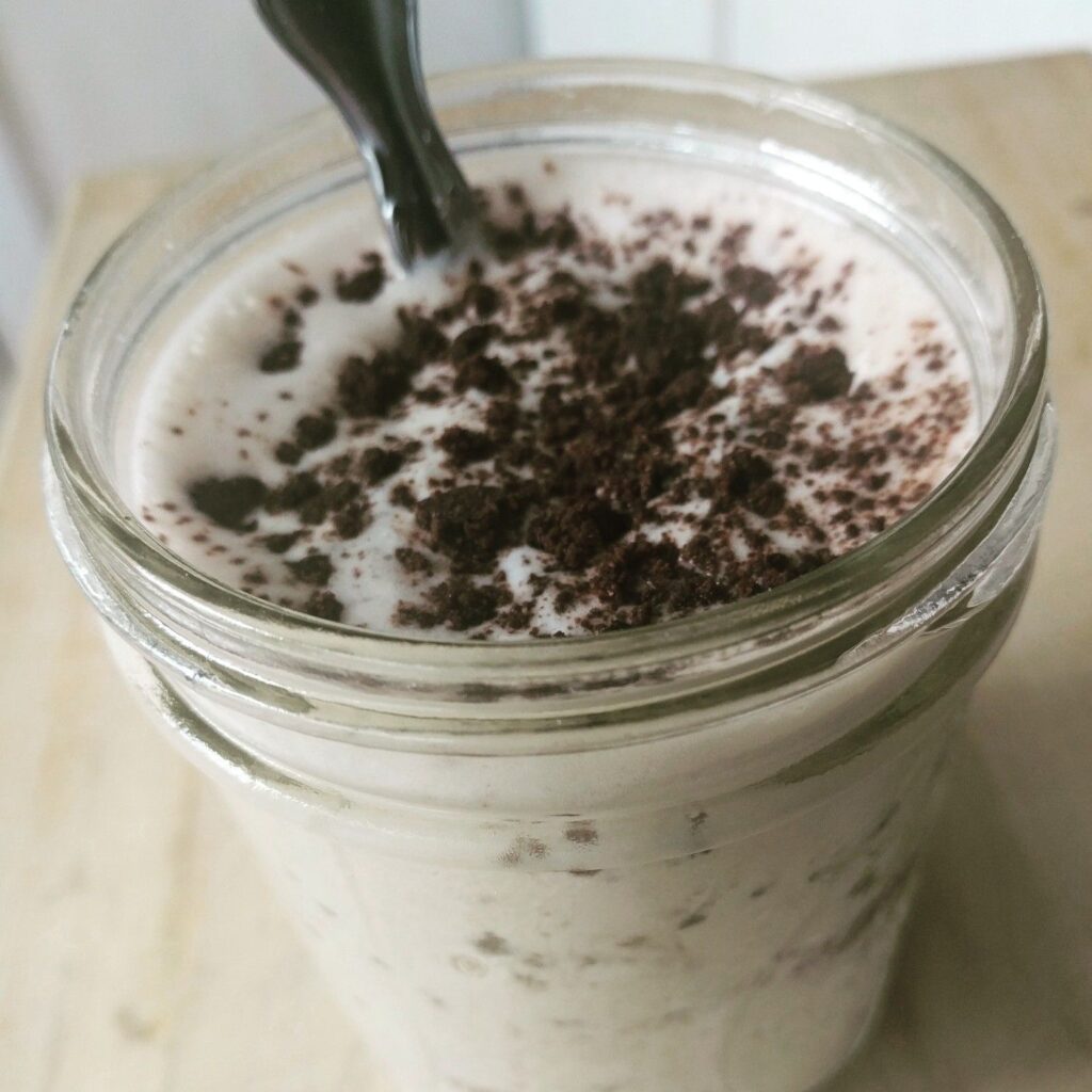 Cookies and Cream Blizzard – Keto THM-Fuel-Pull