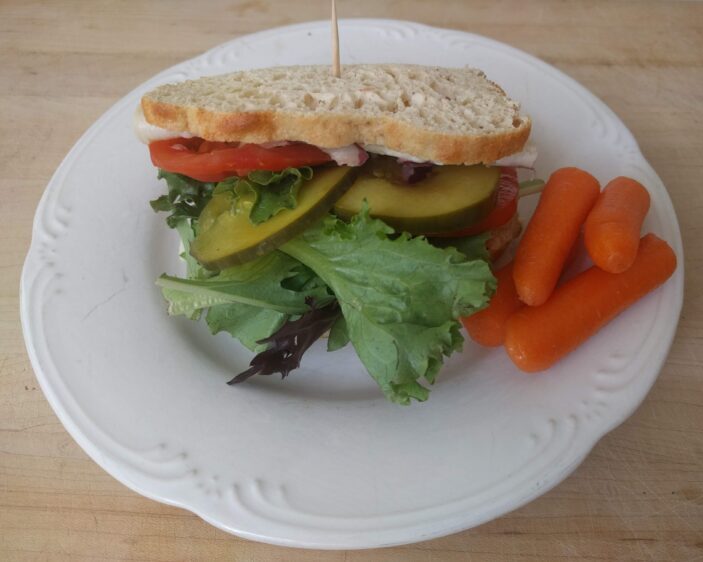 sandwich on keto bread