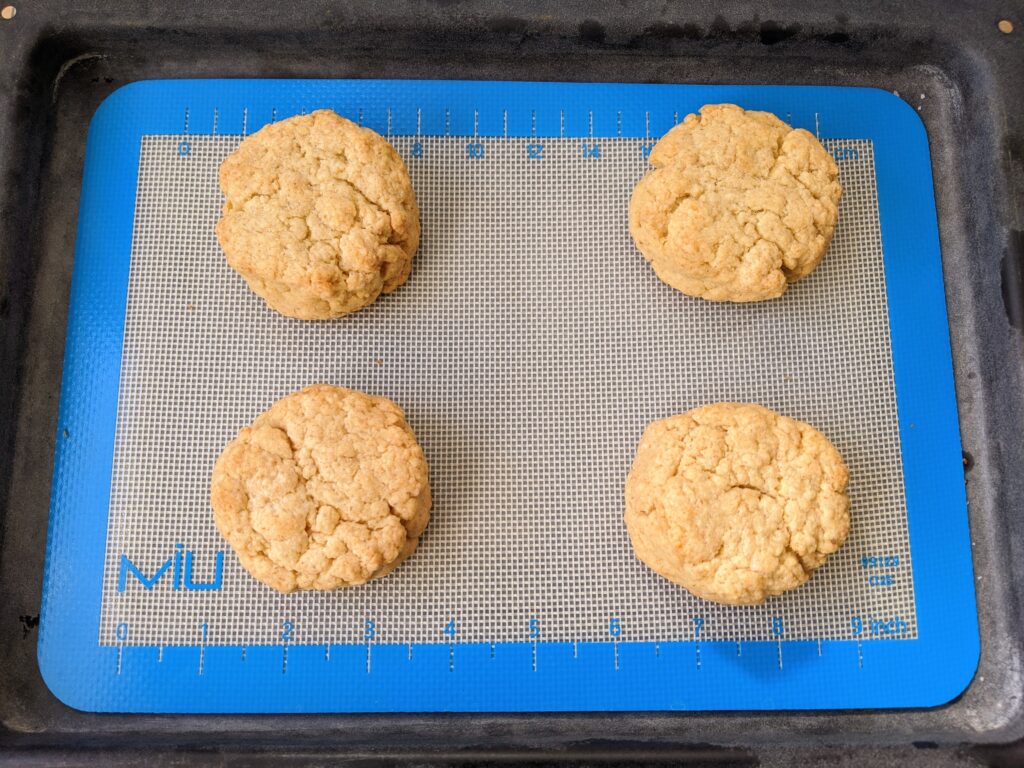 baked keto biscuits