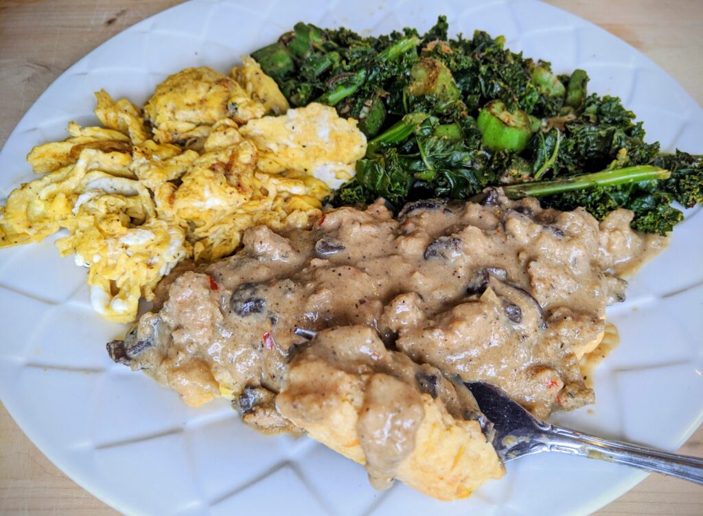 keto biscuits and gravy