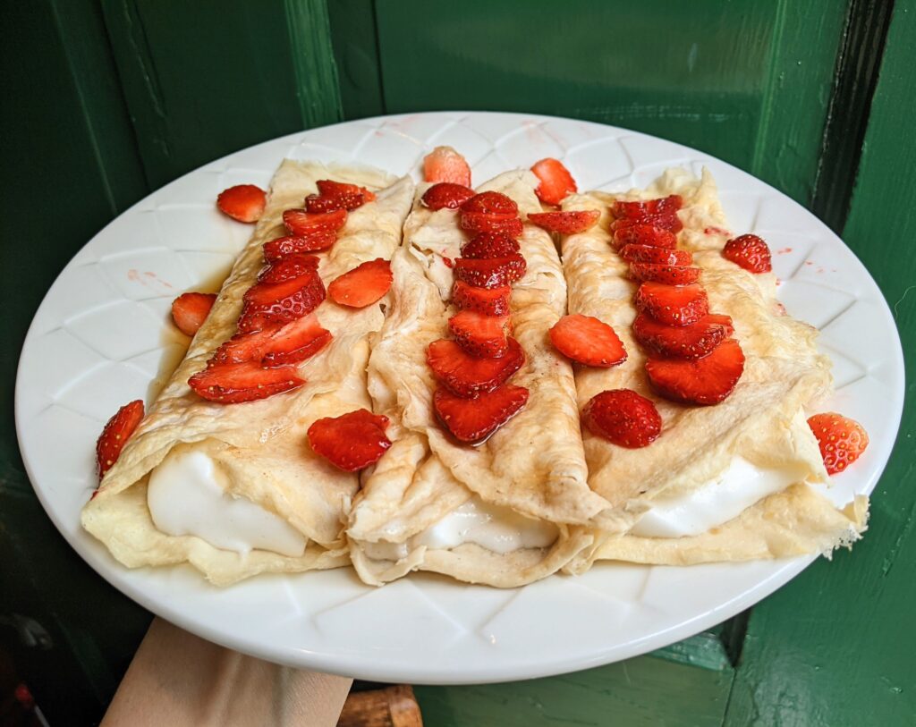 Fat-Free Whipped Topping in Fuel-Pull crepes
